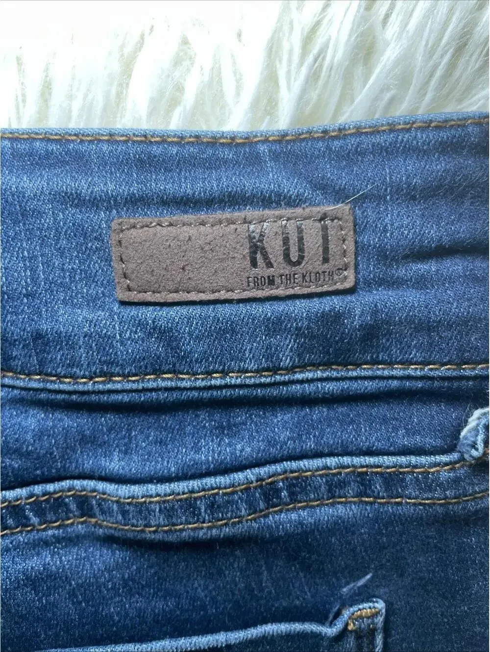 Kut From The Kloth jeans 58539 crop straight leg Raw Hem Size 10 - Picture 12 of 16